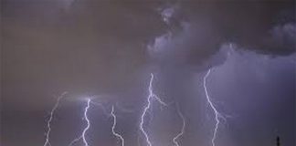 ഒമാനിൽ നാളെ മുതൽ ശക്തമായ ഇടിമിന്നലിന് സാധ്യത