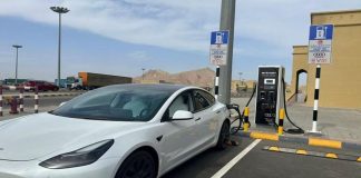 ഒമാനിൽ 90 ഇലക്ട്രിക് വാഹന ചാർജിംഗ് സ്റ്റേഷനുകൾ സ്ഥാപിക്കാനൊരുങ്ങി ഗതാഗത മന്ത്രാലയം