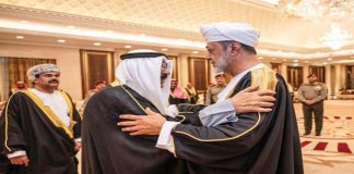 കുവൈത്ത് മുൻ അമീറിന്റെ വിയോഗത്തിൽ അനുശോചനമറിയിക്കാൻ ഒമാൻ സുൽത്താൻ കുവൈത്തിലെത്തി