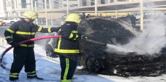 ബൗഷറിൽ വാഹനത്തിന് തീ പിടിച്ചു