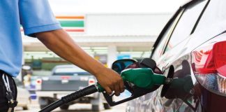 ഒമാനിൽ 2021 ഒക്ടോബറിലെ ഇന്ധന വില തുടരാൻ തീരുമാനം