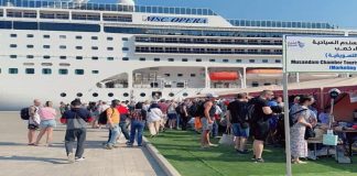 ‘എംഎസ്സി ഓപ്പറ’ എന്ന ക്രൂസ് കപ്പൽ ഖസബ് തുറമുഖത്തെത്തി