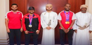 ഒമാനിലെ പാരാലിമ്പിക് ചാമ്പ്യൻമാരെ ആദരിച്ച് സയ്യിദ് തിയാസിൻ അൽ സെയ്ദ്