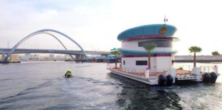 ലോകത്തിലെ ആദ്യത്തെ മൊബൈൽ ഫ്ലോട്ടിംഗ് ഫയർ സ്റ്റേഷൻ ദുബായിൽ ആരംഭിച്ചു