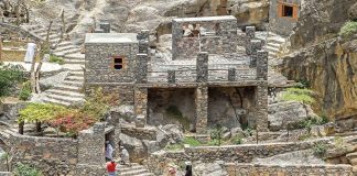 ഒമാനിലെ ജബൽ അഖ്ദറിൽ വിനോദസഞ്ചാരികളുടെ എണ്ണത്തിൽ വർദ്ധനവ്