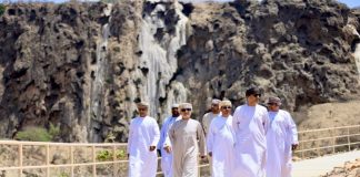 ദോഫാർ ഗവർണറേറ്റിലെ ചരിത്രസ്മാരകങ്ങളുടെ പ്രവർത്തന പുരോഗതി പരിശോധിച്ച് മന്ത്രി