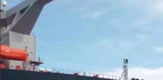 ഒമാൻ ഉൾക്കടലിൽ അമേരിക്കൻ എണ്ണക്കപ്പൽ മറ്റൊരു ടാങ്കറുമായി കൂട്ടിയിടിച്ചു; വൻ അഗ്നിബാധ