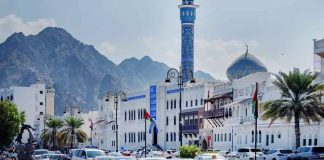 വിസ കാലാവധി കഴിഞ്ഞ പ്രവാസികൾക്ക് പിഴകളില്ലാതെ കരാർ പുതുക്കാനുള്ള സമയപരിധി ദീർഘിപ്പിച്ച് ഒമാൻ