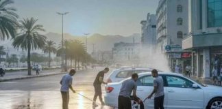 റോഡരികിൽ കാർ കഴുകരുത്; മുന്നറിയിപ്പുമായി മസ്കത്ത് മുൻസിപ്പാലിറ്റി