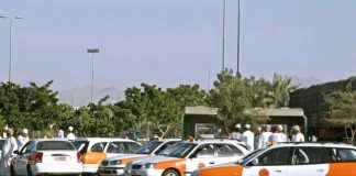 അധികൃതരുടെ അനുമതിയില്ലാതെ നിരക്ക് വർധിപ്പിക്കരുത്; ടാക്സി ആപ്പ് ഓപ്പറേറ്റർമാർക്ക് മുന്നറിയിപ്പ് നൽകി ഒമാൻ