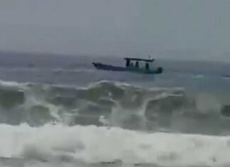 ബോട്ട് മുങ്ങി കടലിൽ അകപ്പെട്ടു; സ്വദേശി പൗരനെ രക്ഷപ്പെടുത്തി ഒമാൻ കോസ്റ്റ് ഗാർഡ്